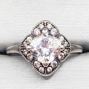 White Diamond Simulants 925 Sterling Silver Halo Milgrain Ring